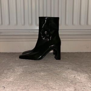 Elegant Black Patent Heeled Boots